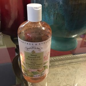 Crabtree & Evelyn Sweet Almond Oil Bath & Shower